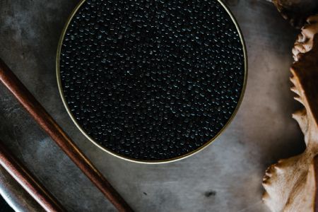 Comment-Servir-le-Caviar-en-Apéritif 
